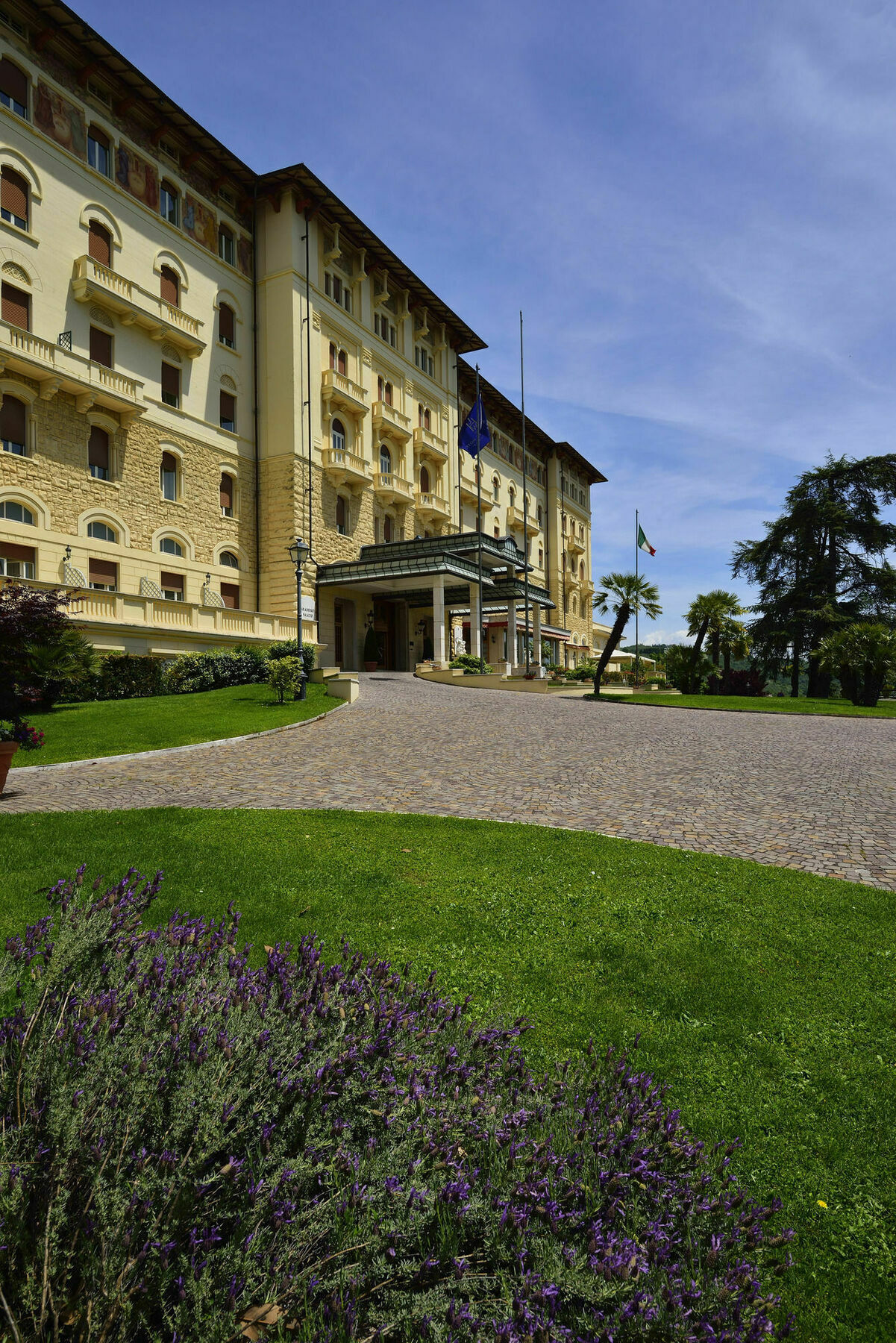 Grand Hotel Palazzo Della Fonte Fiuggi Eksteriør billede